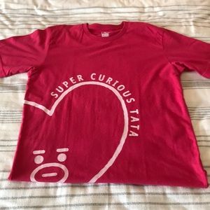 BT21 Red Super Curious Tata UNIQLO+BT21 Shirt